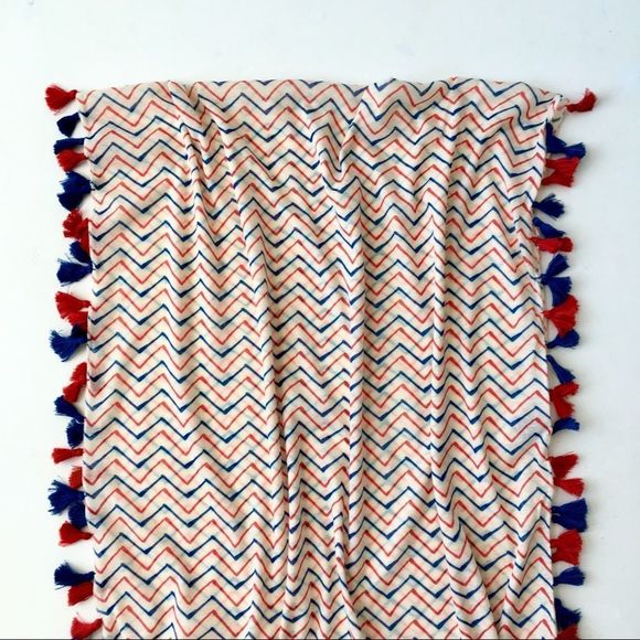 NWT, Tassel Trimmed Stretch Poly Zig Zag Infinity Scarf - Picture 5 of 6